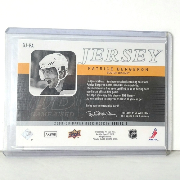 Patrice Bergeron UD Game-Used Jersey Hockey Card Boston Bruins GJ-PA White - Picture 2 of 2